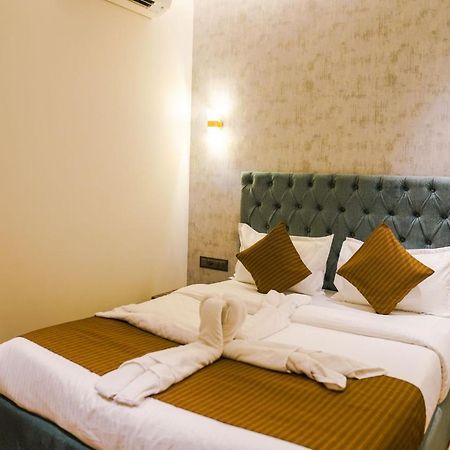 מומביי Hotel Lime Wood מראה חיצוני תמונה