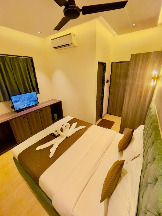 מומביי Hotel Lime Wood מראה חיצוני תמונה