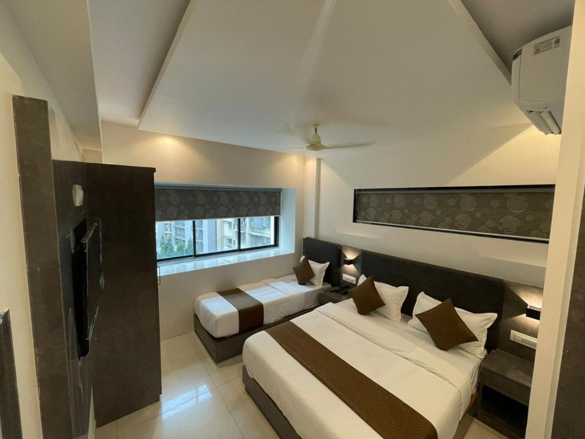 מומביי Hotel Lime Wood מראה חיצוני תמונה